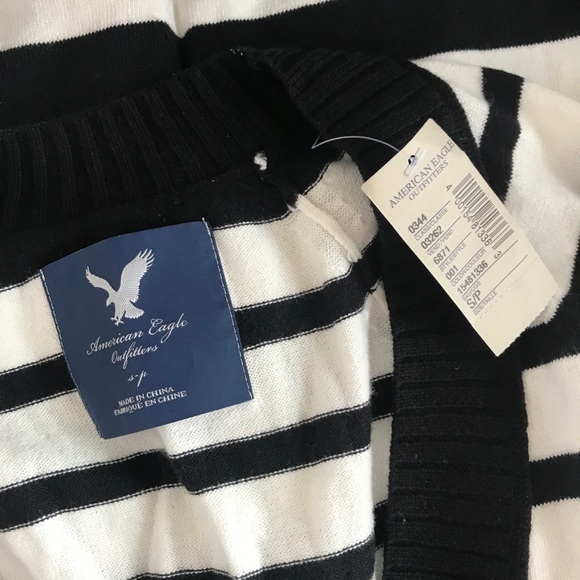 AMERICAN EAGLE SWEATER - Picture 4 of 4